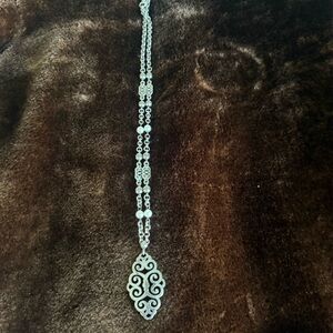 Elegant Silver Pendant Necklace